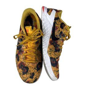 Nike Womens Metcon 4 XD Premium Floral Print University Gold Sneakers 11